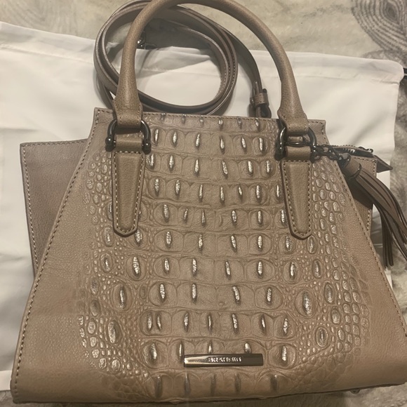 SOLD!! NWT Brahmin Leather Satchel - Picture 3 of 10